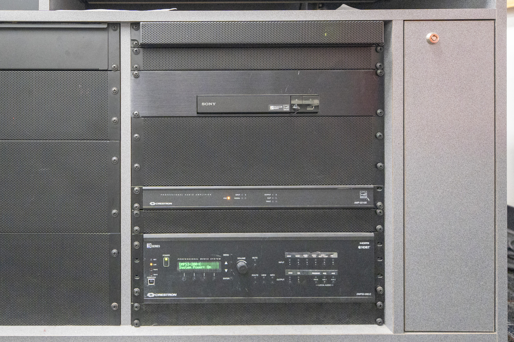 Equipment rack
