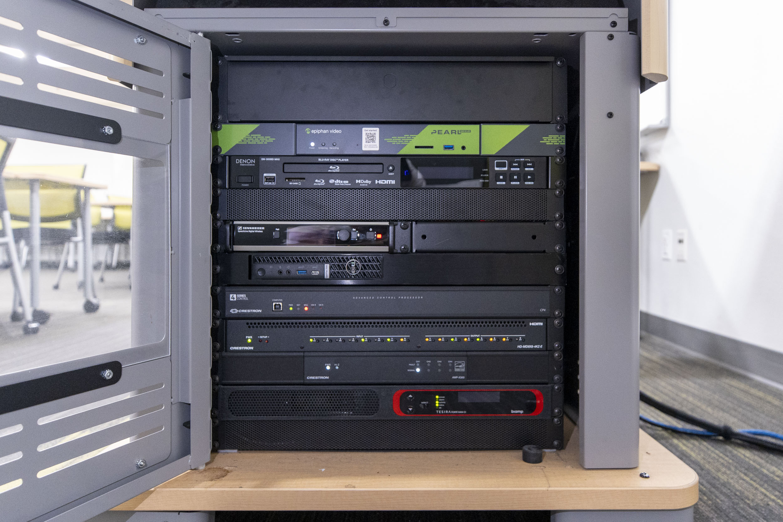 Equipment rack