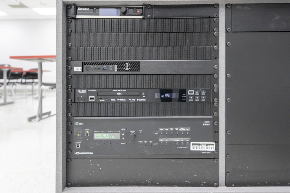 Equipment rack
