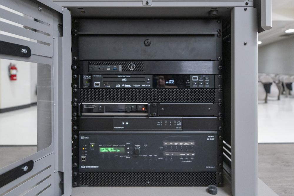Equipment rack