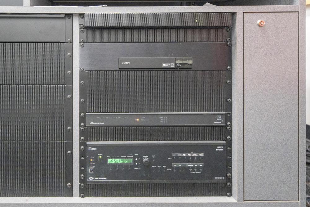 Equipment rack