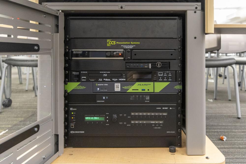 Equipment rack